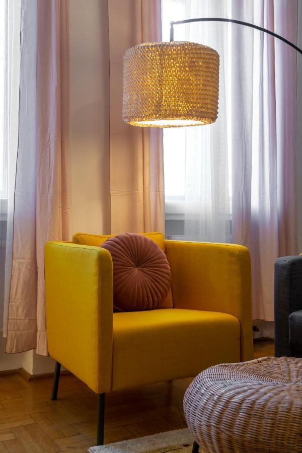 Cozy Home By Bella In The Heart Of Boedapest Buitenkant foto